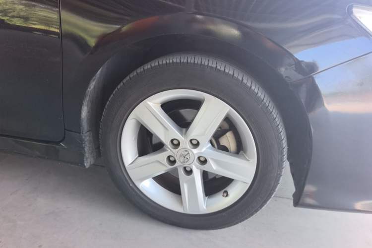 Used Toyota Camry 2012 Junrui 2.0S Radiant Edition Right Front Wheel Hub