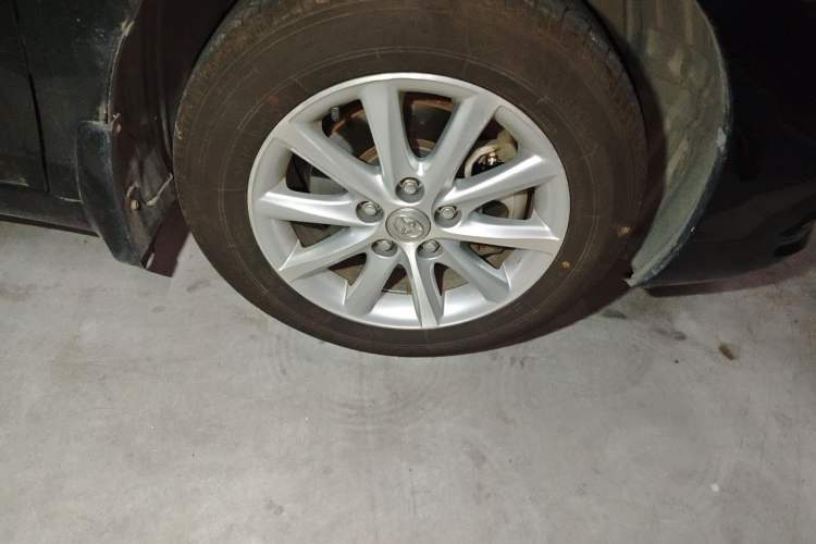 Used Toyota Camry 2012 200G Classic Luxury Edition Right Front Wheel Hub