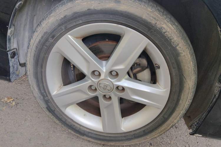 Used Toyota Camry 2012 Junrui 2.0S Radiant Edition Right Front Wheel Hub