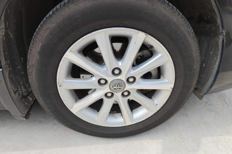 Used Toyota Camry 2012 200G Classic Luxury Edition Right Front Wheel Hub