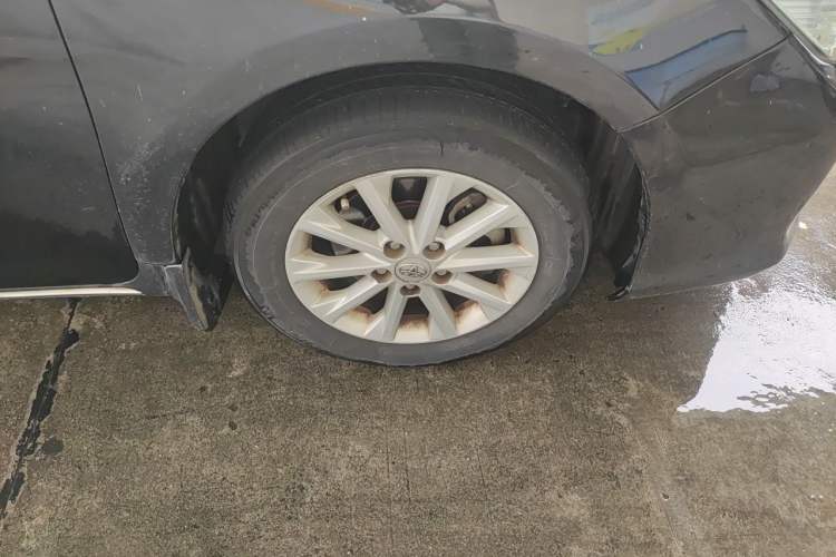 Used Toyota Camry 2012 2.5G Luxury Edition Right Front Wheel Hub