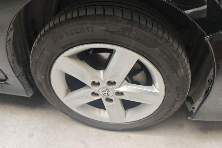 Used Toyota Camry 2012 Junrui 2.0S Radiant Edition Right Front Wheel Hub