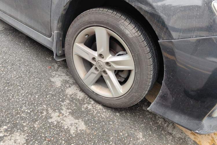 Used Toyota Camry 2012 Junrui 2.0S Radiant Edition Right Front Wheel Hub