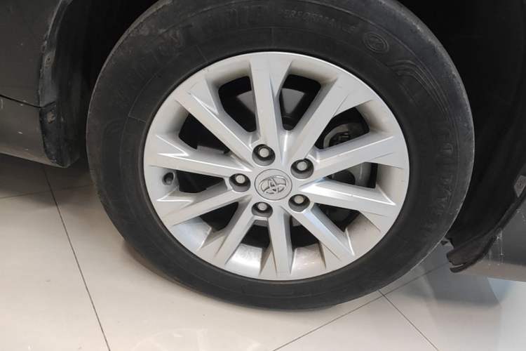Used Toyota Camry 2012 Luxurious Edition 2.5HG Zunrui Right Front Wheel Hub