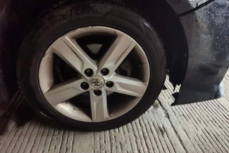 Used Toyota Camry 2012 Junrui 2.0S Radiant Edition Right Front Wheel Hub