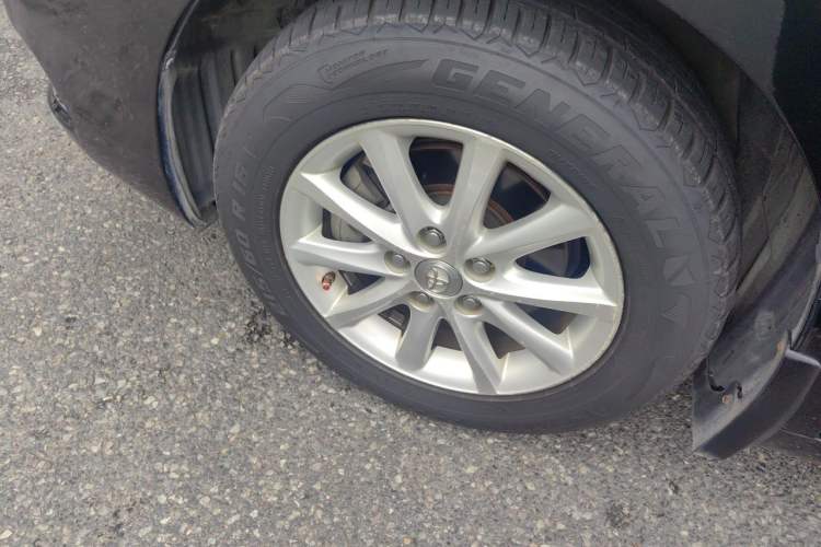 Used Toyota Camry 2012 200G Classic Luxury Edition Right Front Wheel Hub