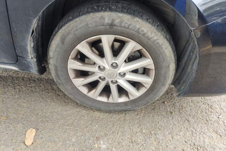 Used Toyota Camry 2012 2.5G Luxury Edition Right Front Wheel Hub