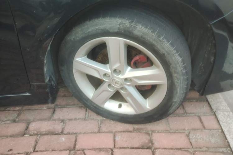 Used Toyota Camry 2012 Junrui 2.0S Radiant Edition Right Front Wheel Hub