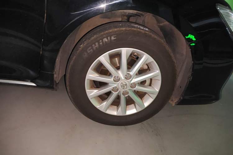 Used Toyota Camry 2012 2.5G Luxury Edition Right Front Wheel Hub