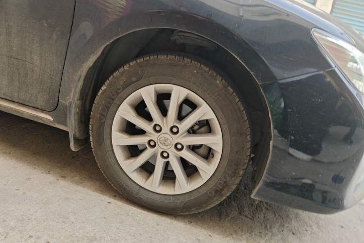 Used Toyota Camry 2012 2.5G Luxury Edition Right Front Wheel Hub