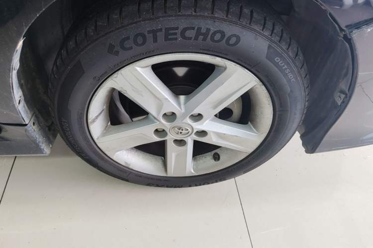 Used Toyota Camry 2012 Junrui 2.0S Radiant Edition Right Front Wheel Hub