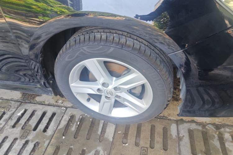 Used Toyota Camry 2012 Junrui 2.0S Radiant Edition Right Front Wheel Hub