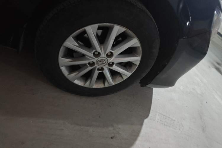 Used Toyota Camry 2012 2.5G Luxury Edition Right Front Wheel Hub