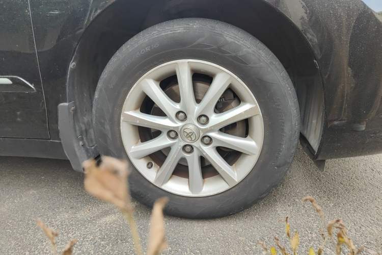 Used Toyota Camry 2012 200G Classic Luxury Edition Right Front Wheel Hub