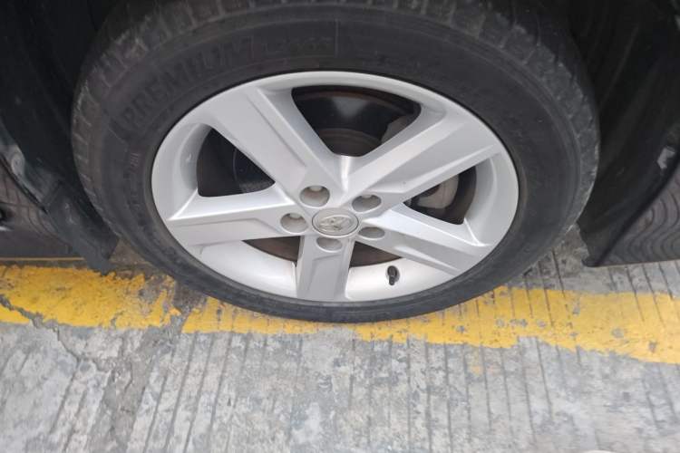 Used Toyota Camry 2012 Junrui 2.0S Radiant Edition Right Front Wheel Hub
