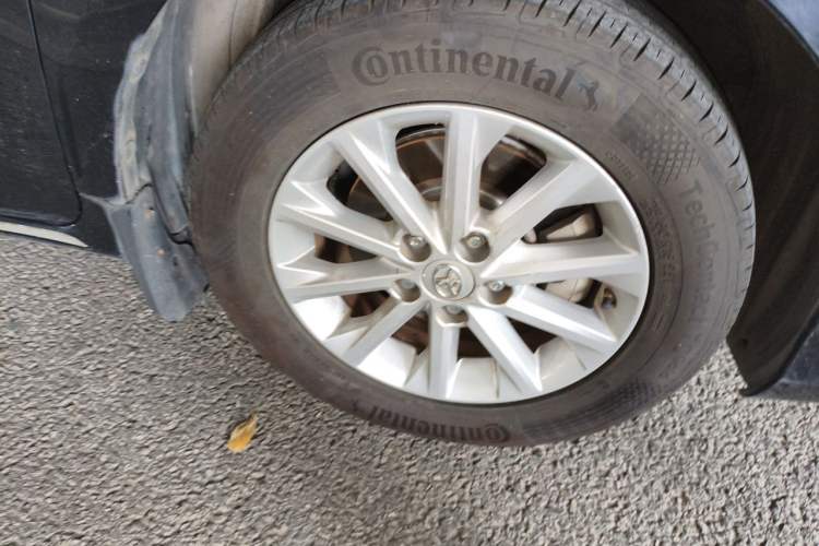 Used Toyota Camry 2012 2.5G Luxury Edition Right Front Wheel Hub