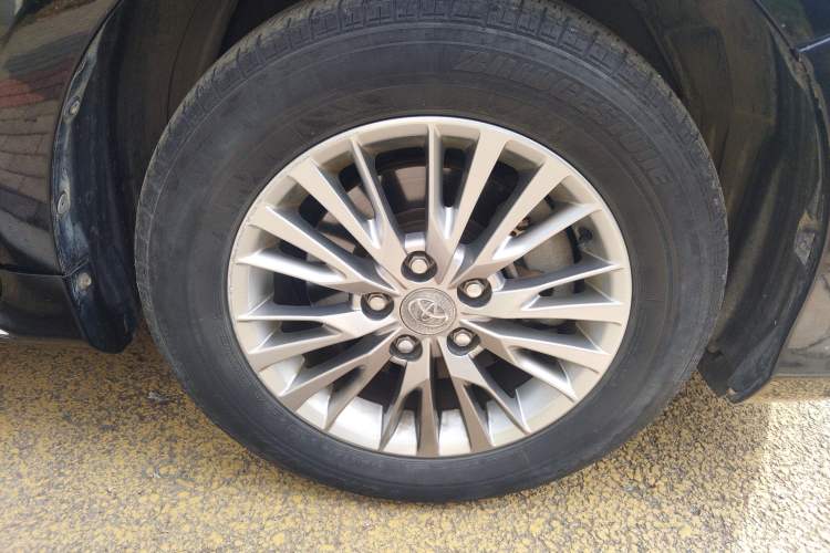Used Toyota Camry 2012 2.0G Luxury Edition Right Front Wheel Hub