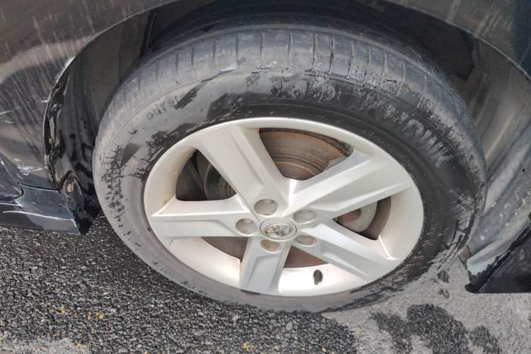 Used Toyota Camry 2012 Junrui 2.0S Radiant Edition Right Front Wheel Hub