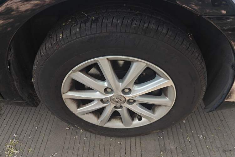Used Toyota Camry 2012 200G Classic Luxury Edition Right Front Wheel Hub
