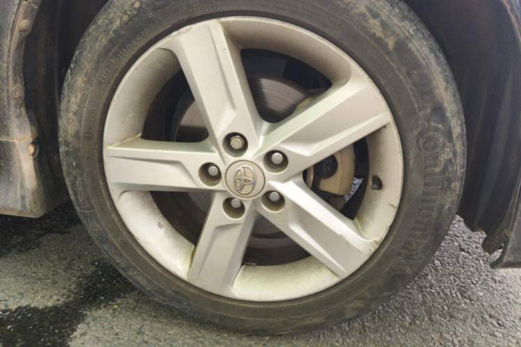 Used Toyota Camry 2012 Junrui 2.0S Radiant Edition Right Front Wheel Hub