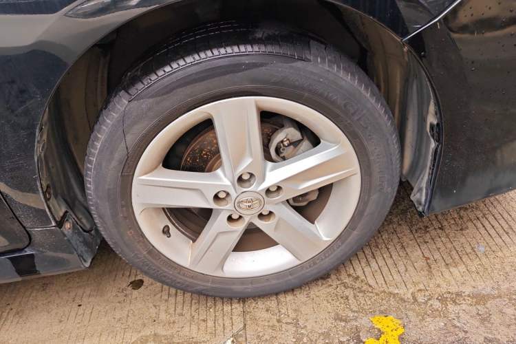Used Toyota Camry 2012 Junrui 2.0S Radiant Edition Right Front Wheel Hub