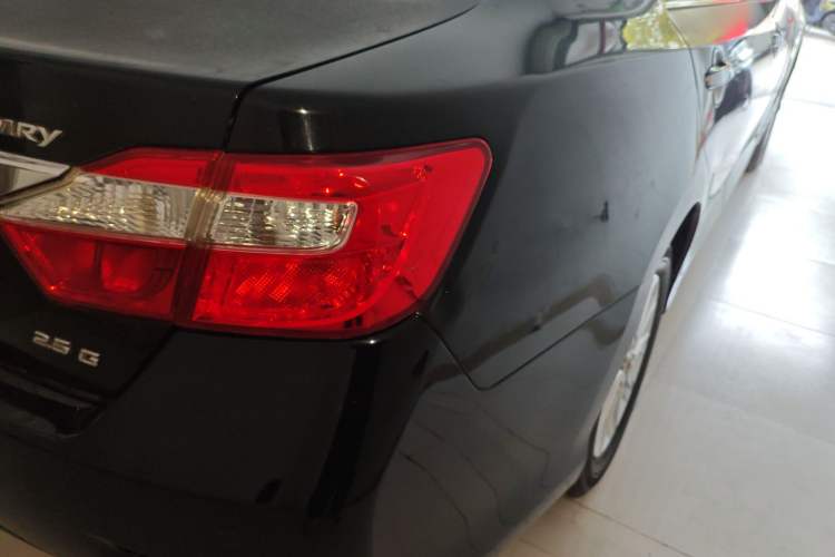 Used Toyota Camry 2012 2.5G Luxury Edition Right Rear Taillight