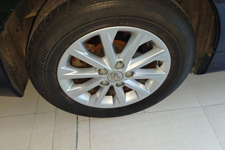 Used Toyota Camry 2012 2.5G Luxury Edition Right Rear Wheel Hub
