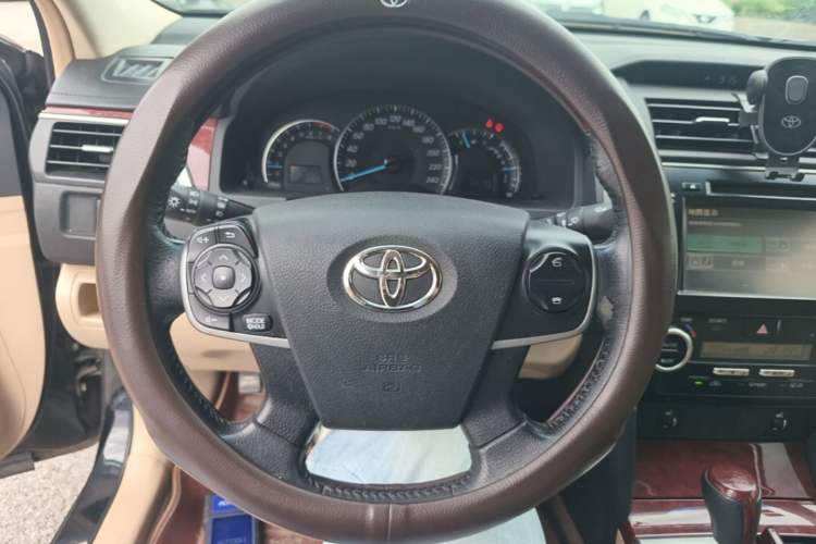 Used Toyota Camry 2012 2.0G Luxury Edition Steering Wheel