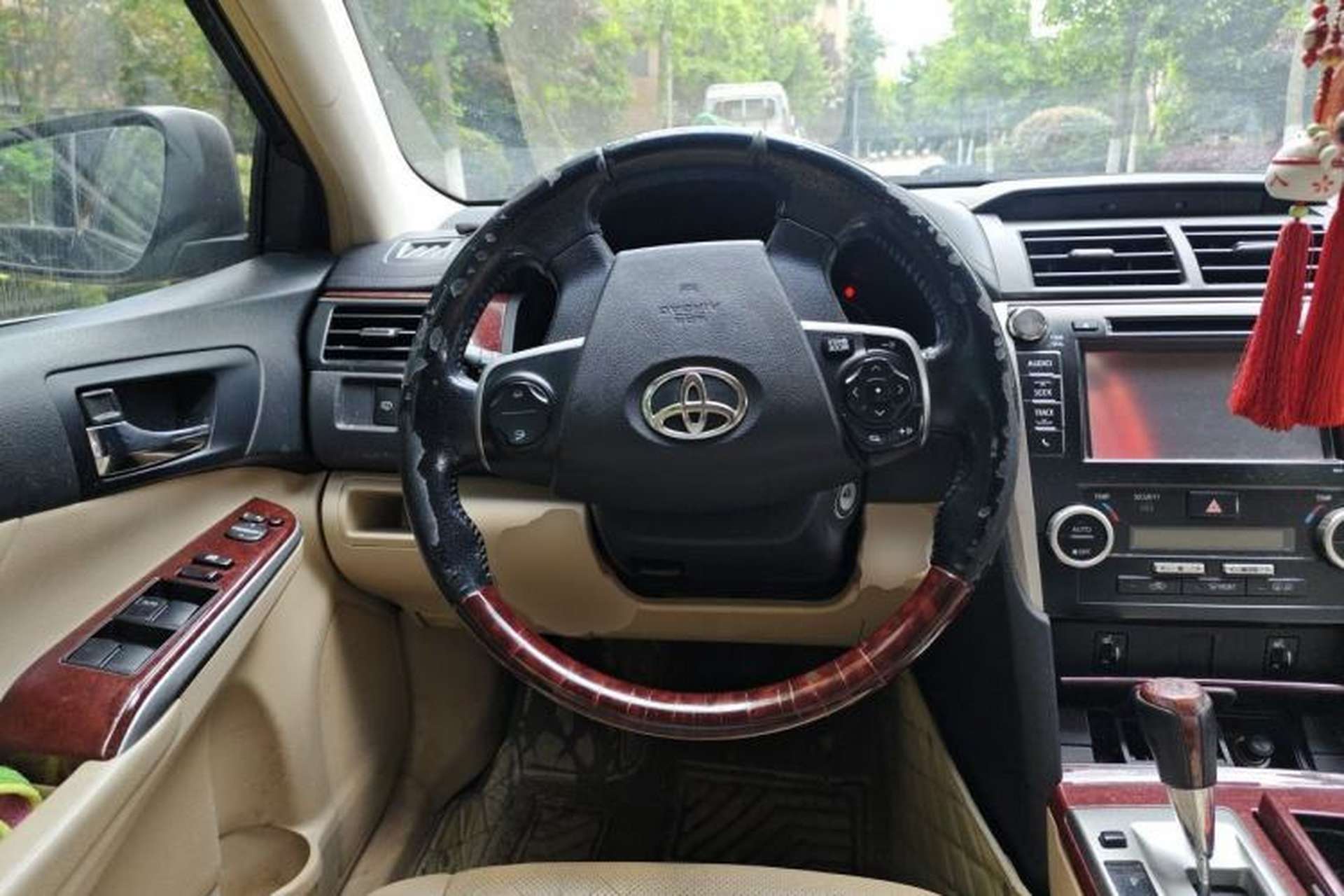 Used Toyota Camry 2012 2.0G Luxury Navigation Edition Steering Wheel