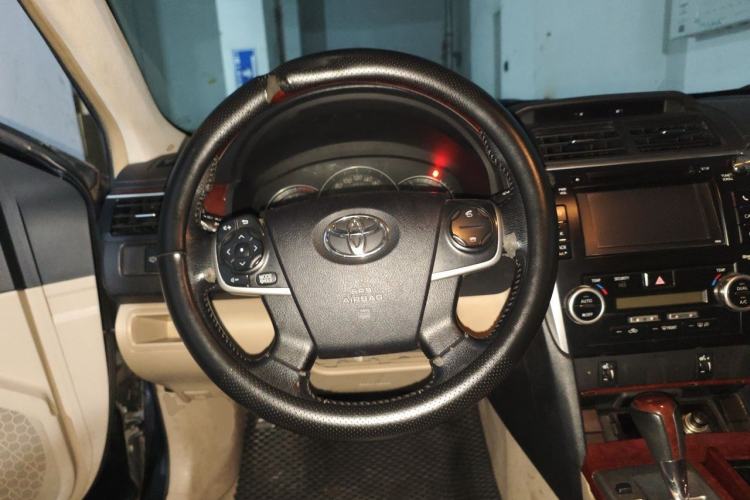 Used Toyota Camry 2012 2.0G Luxury Edition Steering Wheel