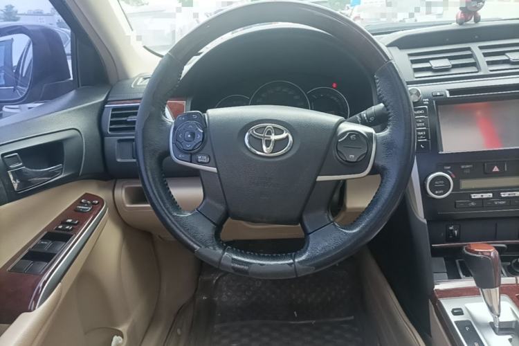 Used Toyota Camry 2012 2.0G Luxury Edition Steering Wheel
