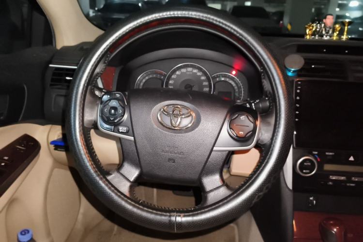 Used Toyota Camry 2012 2.0G Luxury Navigation Edition Steering Wheel
