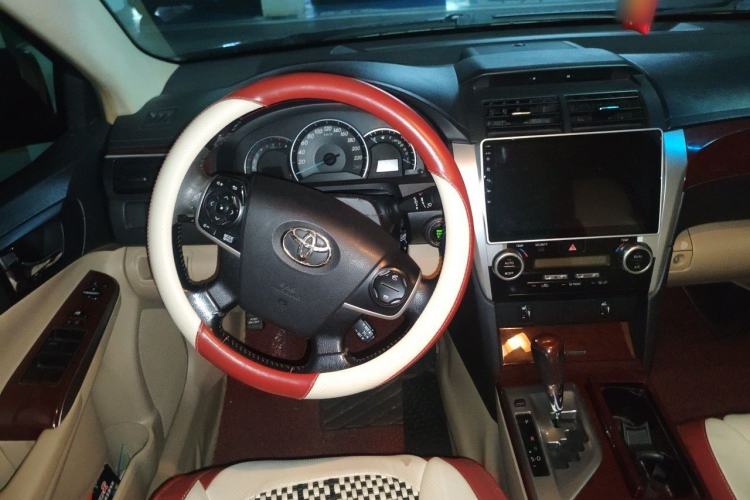 Used Toyota Camry 2012 2.5G Luxury Edition Steering Wheel