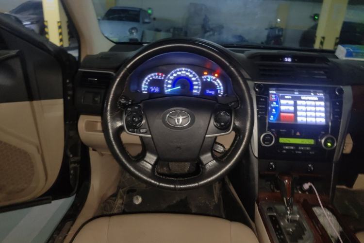Used Toyota Camry 2012 2.5G Luxury Edition Steering Wheel
