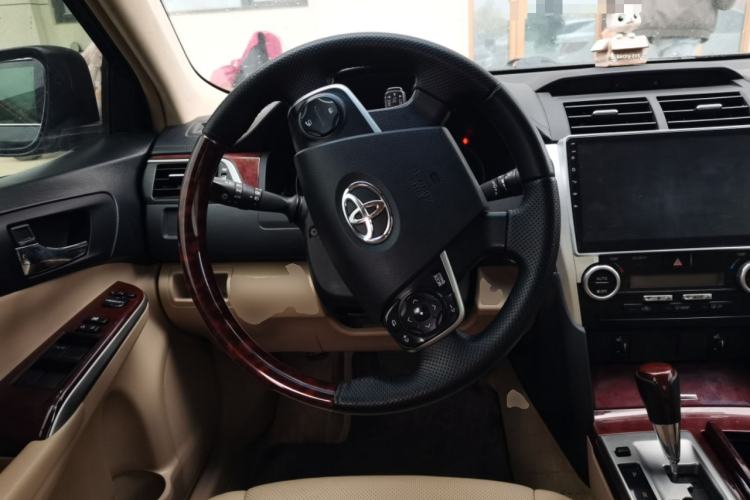 Used Toyota Camry 2012 2.5G Luxury Edition Steering Wheel