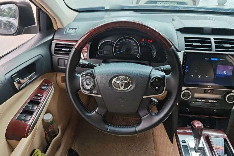 Used Toyota Camry 2012 2.5G Luxury Edition Steering Wheel