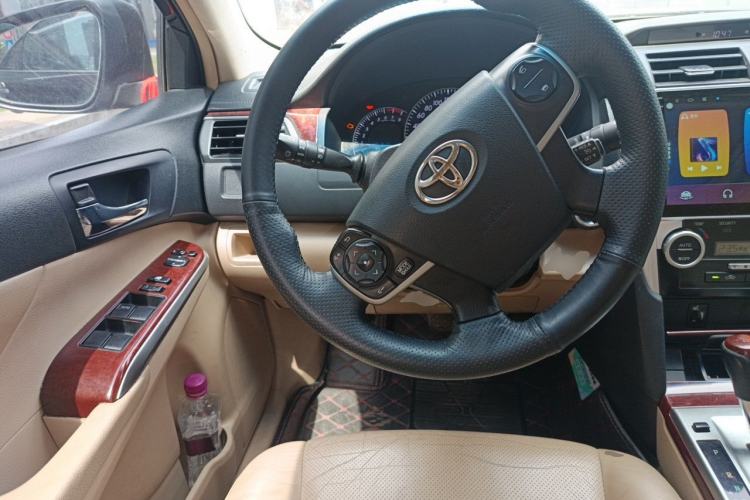 Used Toyota Camry 2012 2.5G Luxury Edition Steering Wheel