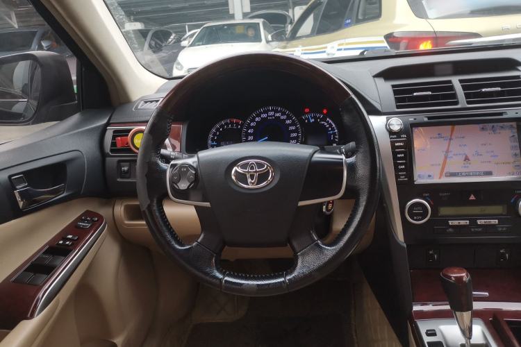 Used Toyota Camry 2012 2.0G Luxury Edition Steering Wheel