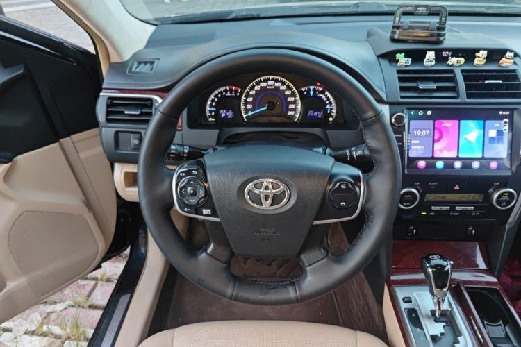Used Toyota Camry 2012 2.0G Luxury Edition Steering Wheel