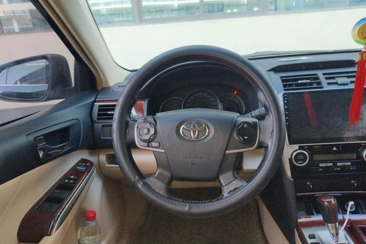 Used Toyota Camry 2012 2.0G Luxury Edition Steering Wheel