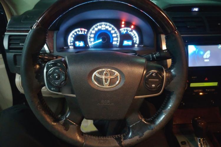 Used Toyota Camry 2012 2.0G Luxury Edition Steering Wheel