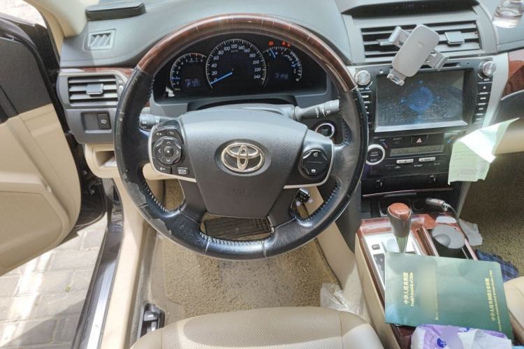 Used Toyota Camry 2012 2.5G Luxury Navigation Edition Steering Wheel