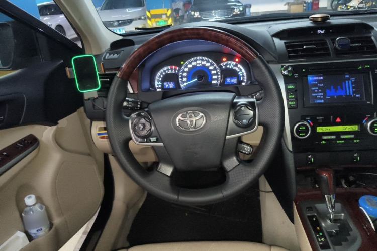 Used Toyota Camry 2012 2.5G Luxury Edition Steering Wheel