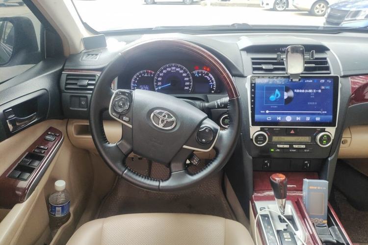 Used Toyota Camry 2012 2.5G Luxury Edition Steering Wheel
