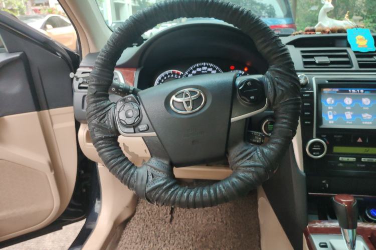 Used Toyota Camry 2012 2.5G Luxury Edition Steering Wheel