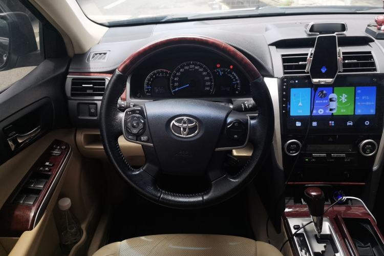 Used Toyota Camry 2012 2.5G Luxury Edition Steering Wheel