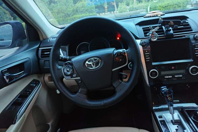 Used Toyota Camry 2012 Luxurious Edition 2.5HG Zunrui Steering Wheel
