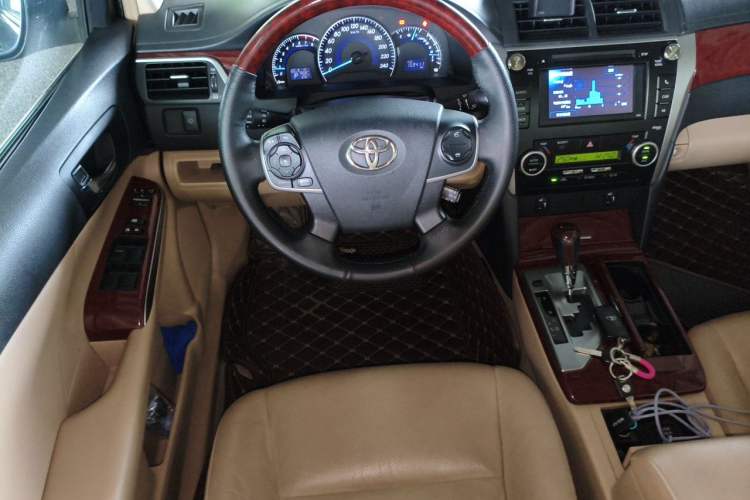 Used Toyota Camry 2012 2.5G Luxury Edition Steering Wheel