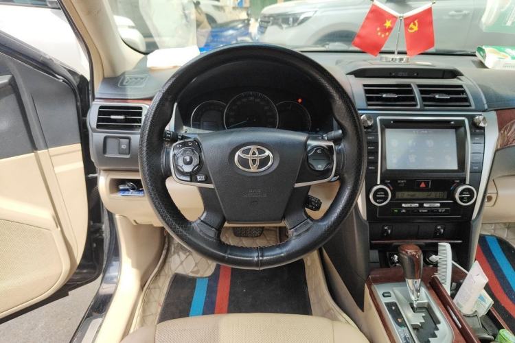 Used Toyota Camry 2012 2.5G Luxury Edition Steering Wheel