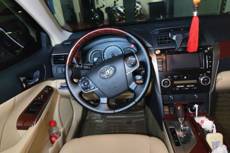 Used Toyota Camry 2012 2.5G Luxury Edition Steering Wheel